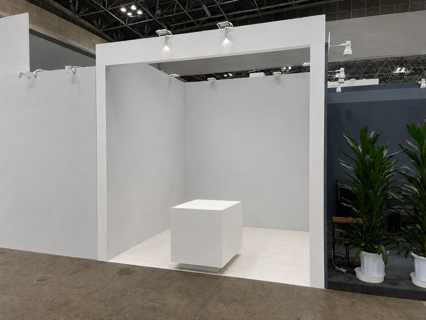 展示会ブースの施工例(ホワイト)